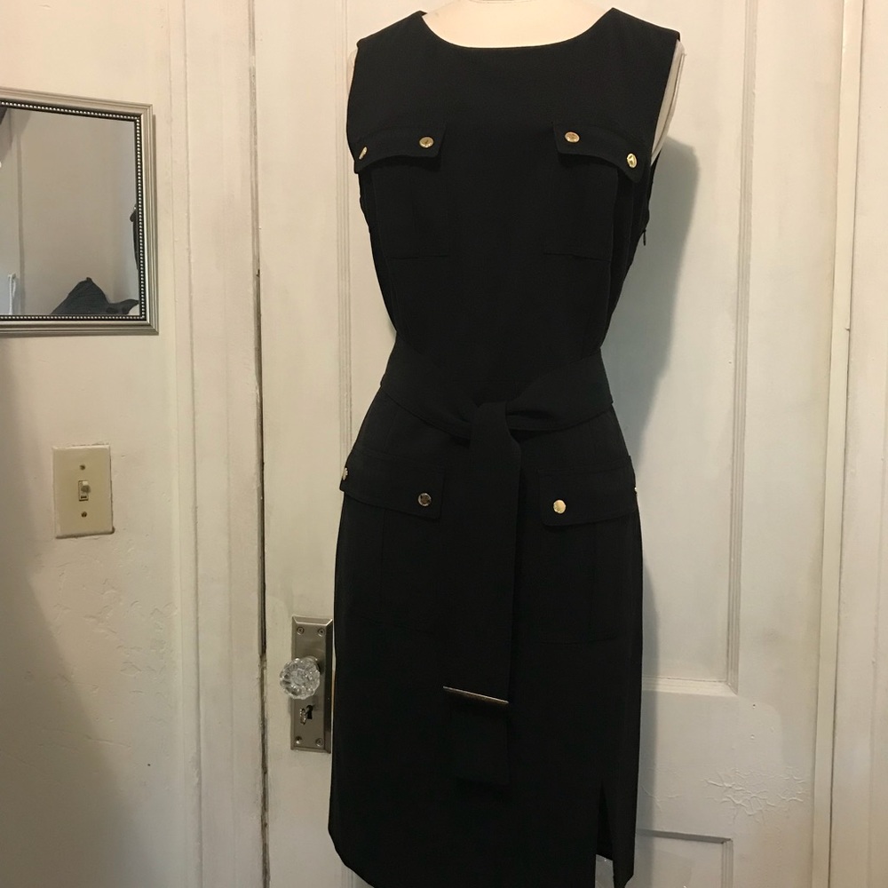 Calvin Klein’s dress